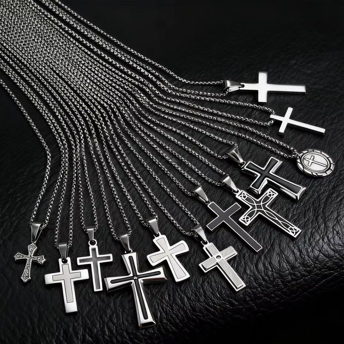 Mens Dog Tag Necklace - قلادة صليب بأسلوب الهيب هوب والبانك