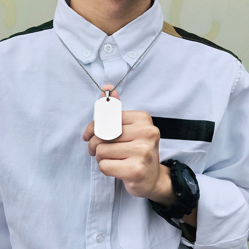 Vnox-قلادة من الفولاذ المقاوم  - مراجعة Mens Dog Tag Necklace وسعره