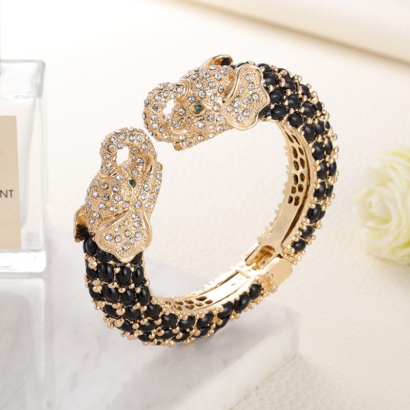 أساور سالي براديس ملونة برأسين - مراجعة Paradise Jewelry & Watches Llc Miami Photos وسعره