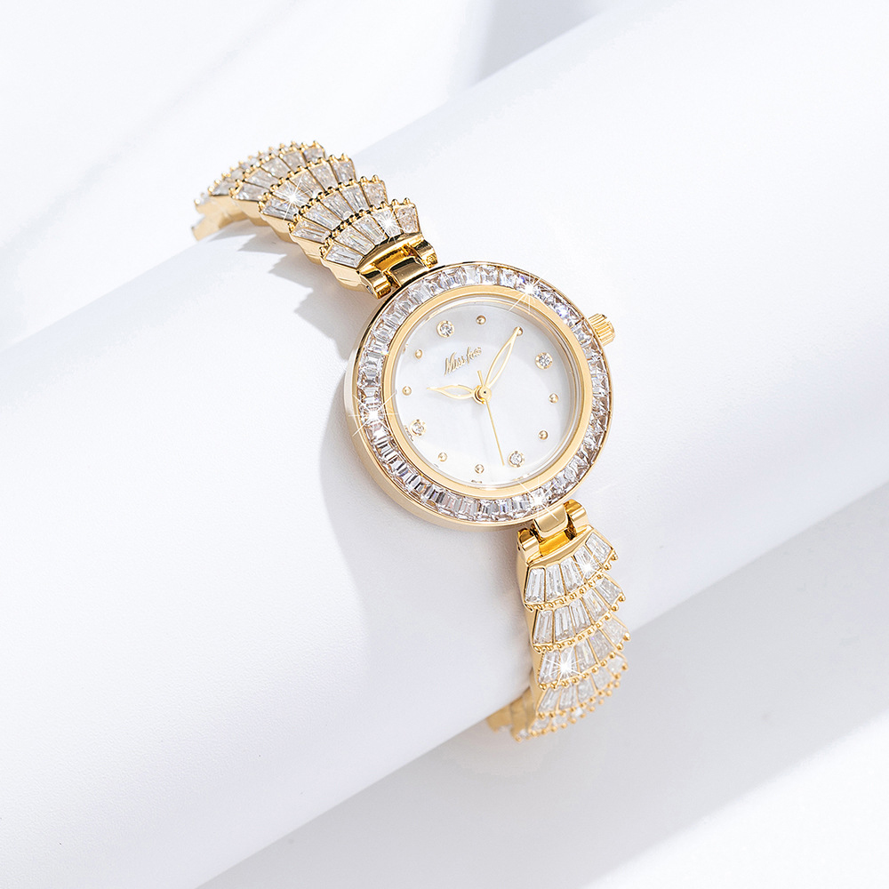 ساعة كوارتز فاخرة فرنسية خفيفة - مراجعة Jewelry Diamond Watches وسعره
