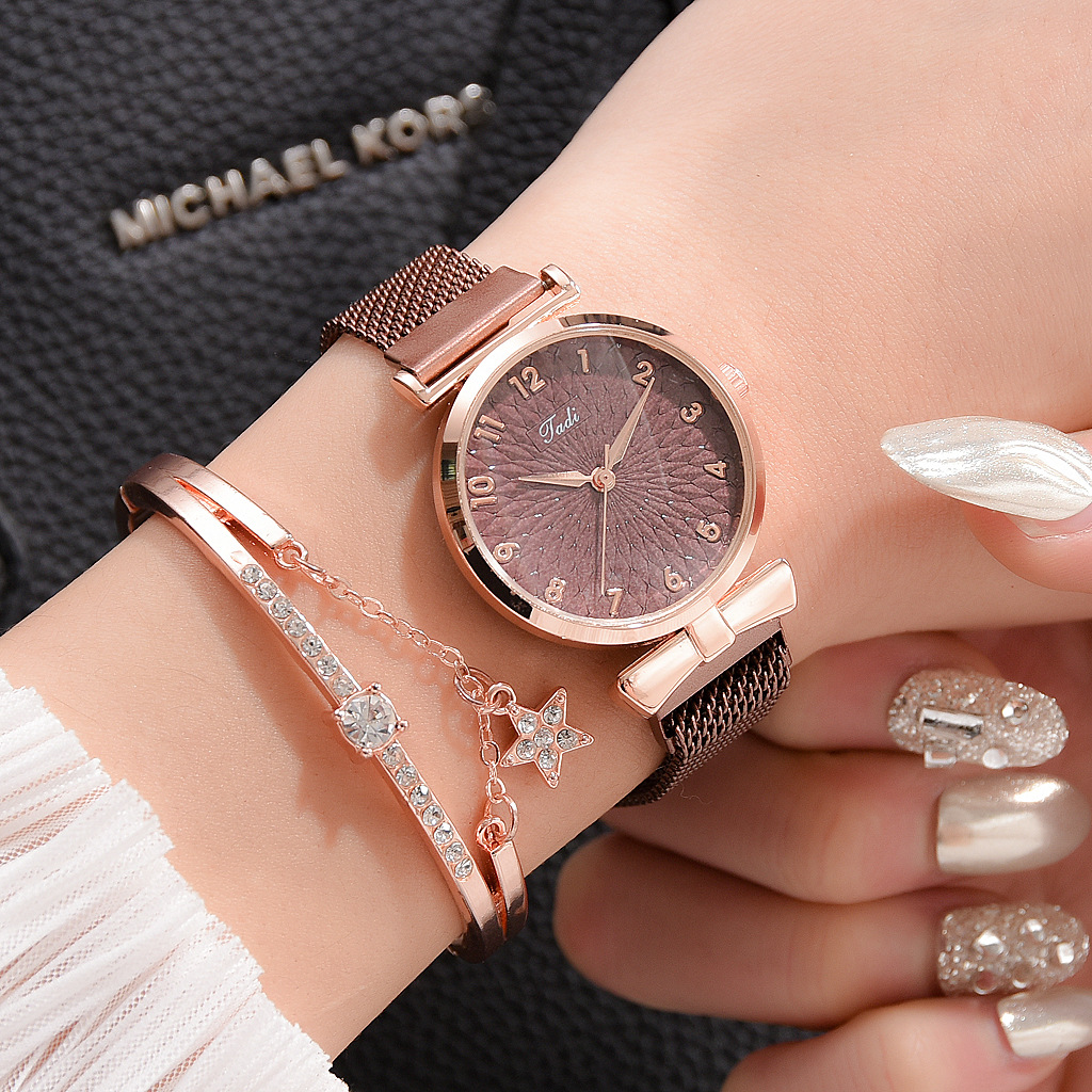مجموعة سوار نسائية ساعات كوارت - مراجعة Jewelry Watches Gold وسعره