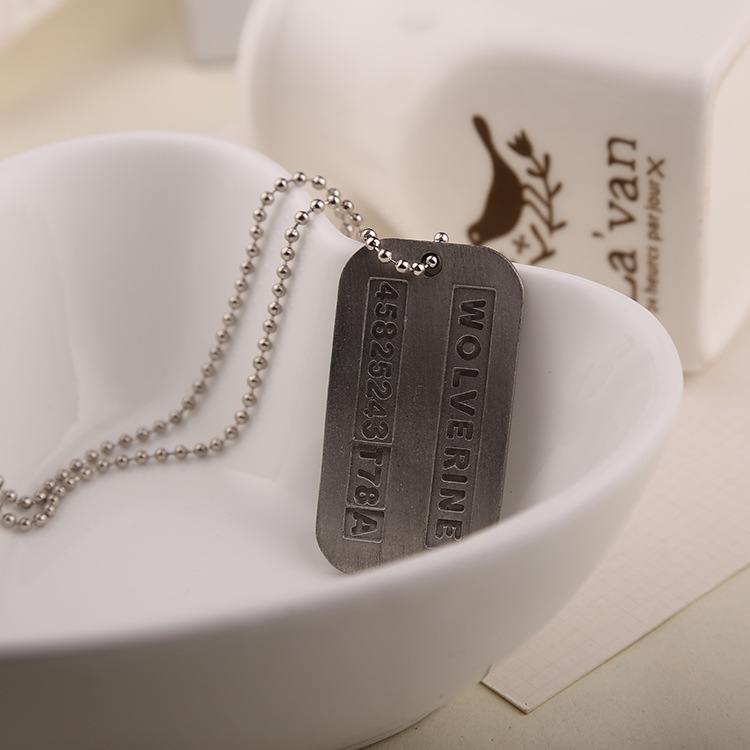 X الرجال قلادة لوجان هيو جاكما - مراجعة Mens Dog Tag Necklace وسعره